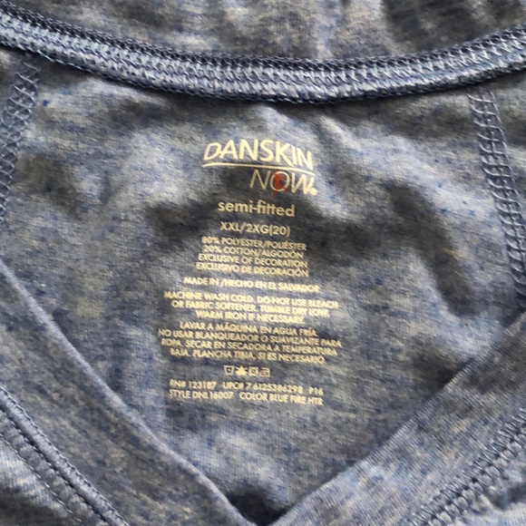 NWOT Semi fitted athletic shirts(danskin brand)XXL - Picture 2 of 6